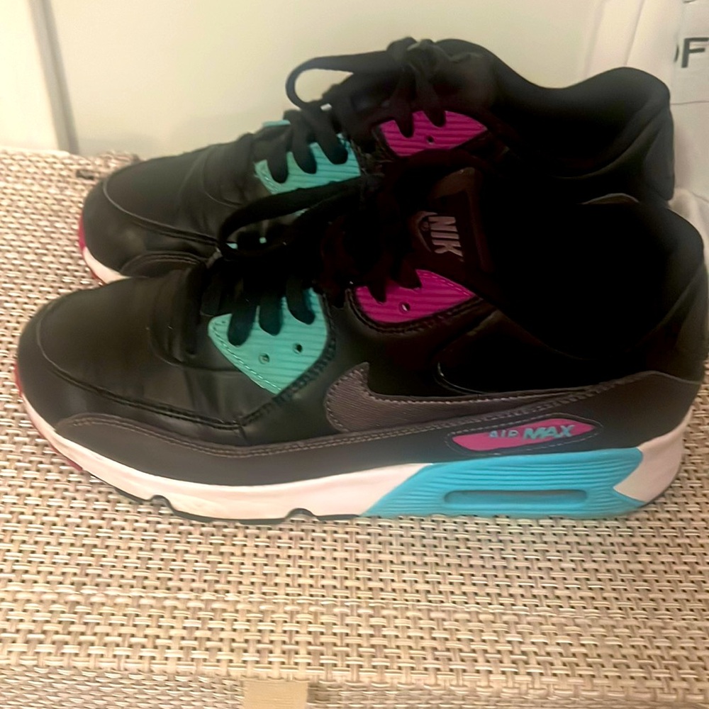 Nike Air Max 90. Youth size 7Y or 8.5/9W Black and Teal with purple accents.